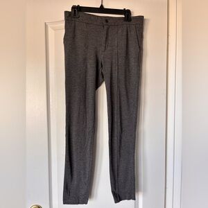 Athleta Gray Ponte Skinny Pants in Charcoal Gray size 6
 stretch travel